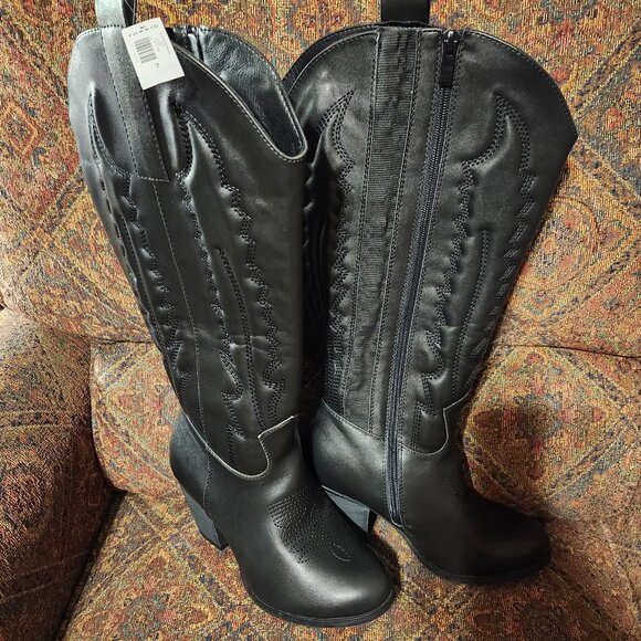 TORRID Black Boots - Picture 1 of 2